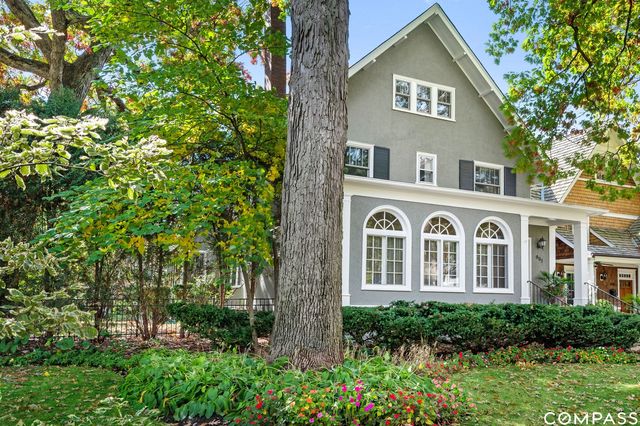 $1,445,000 | 901 Greenwood Avenue, Wilmette, IL 60091