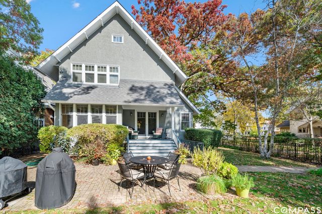 $1,445,000 | 901 Greenwood Avenue, Wilmette, IL 60091