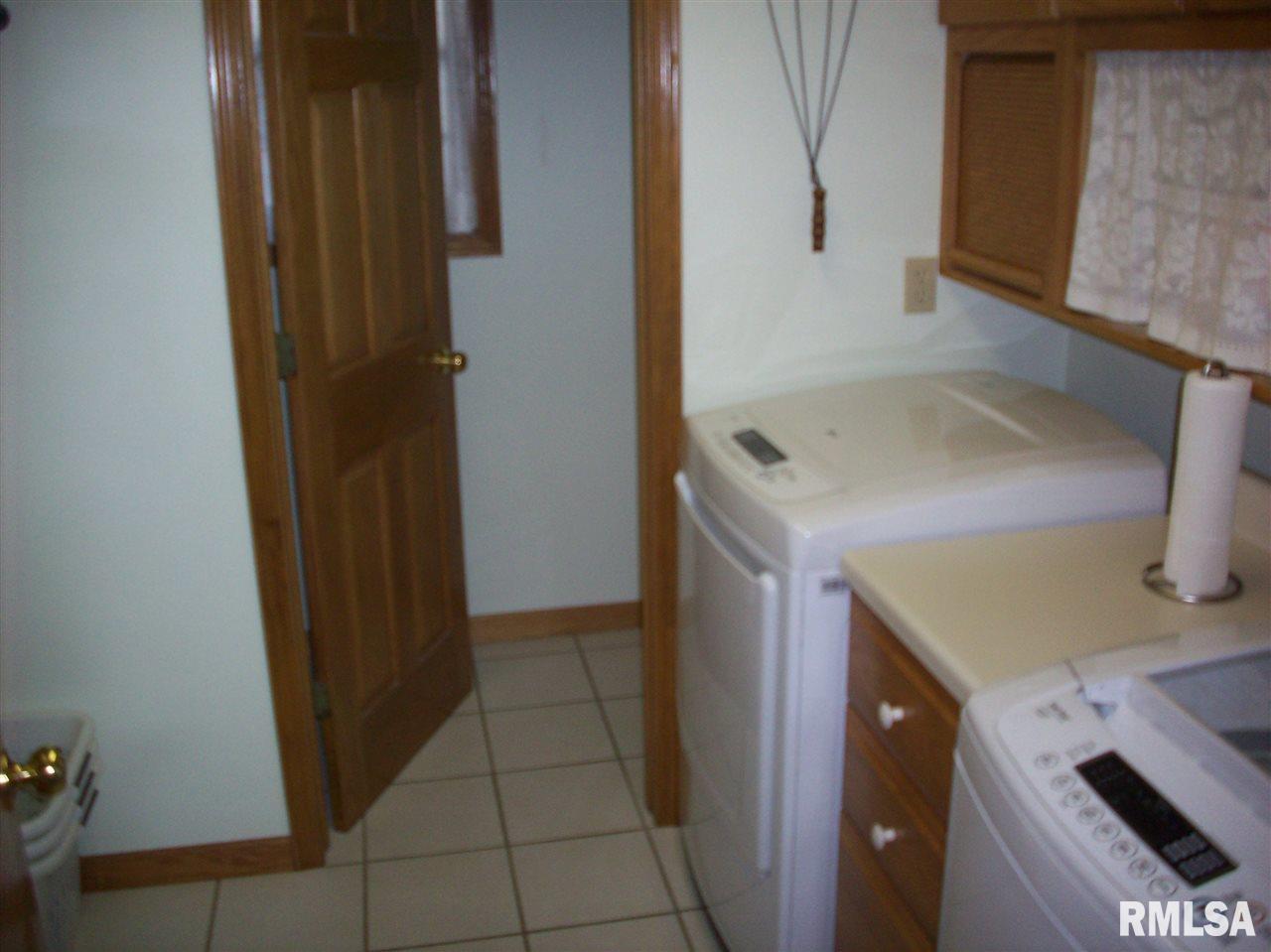 20903 North Blue Ridge Road Chillicothe, IL 61523 - Photo 13 of 36 Gallery Image 13