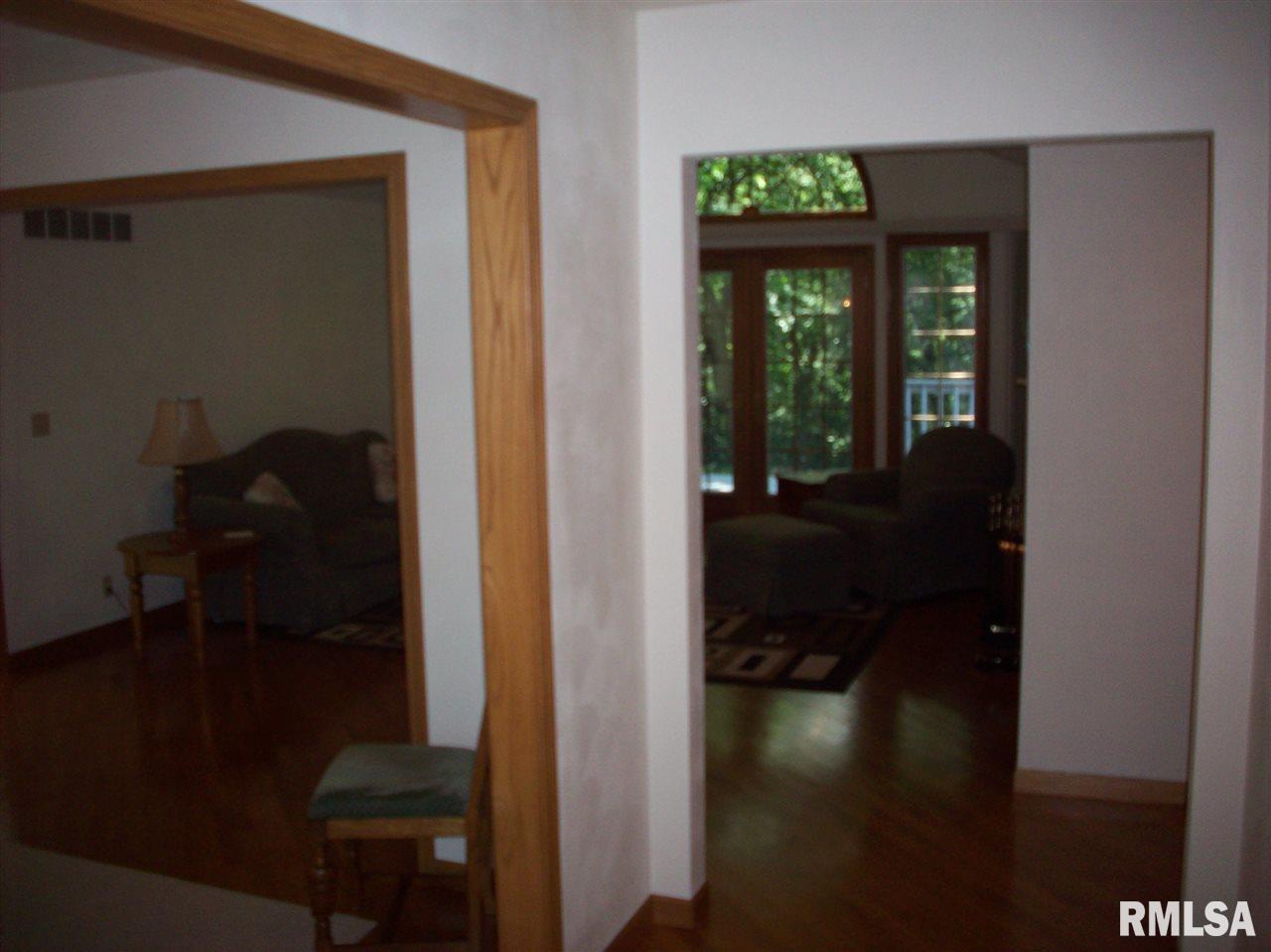 20903 North Blue Ridge Road Chillicothe, IL 61523 - Photo 2 of 36 Gallery Image 2