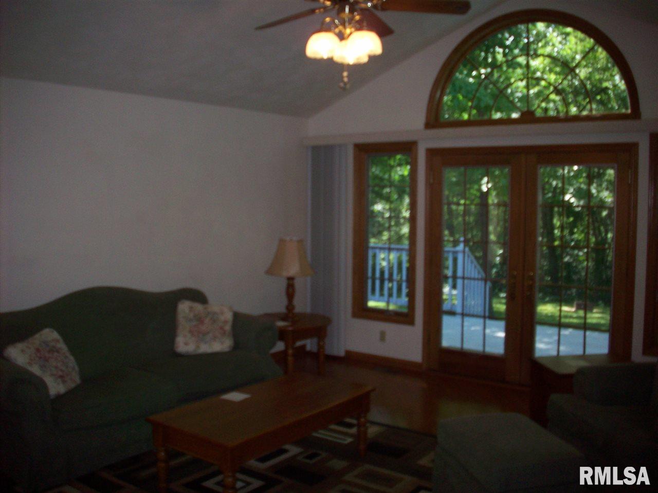 20903 North Blue Ridge Road Chillicothe, IL 61523 - Photo 5 of 36 Gallery Image 5