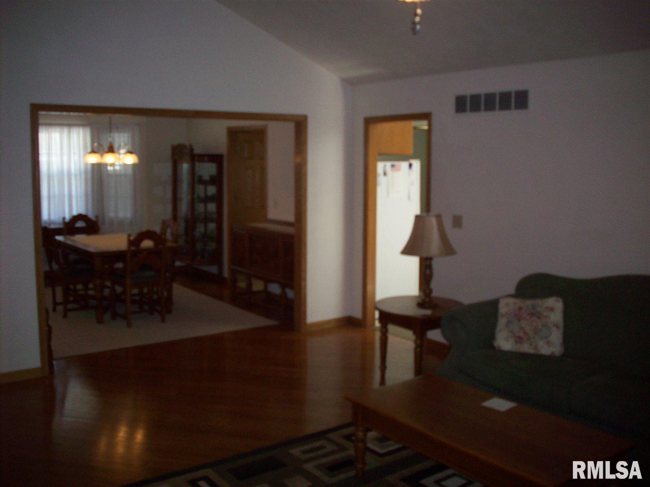 20903 North Blue Ridge Road Chillicothe, IL 61523 - Photo 8 of 36 Gallery Image 8
