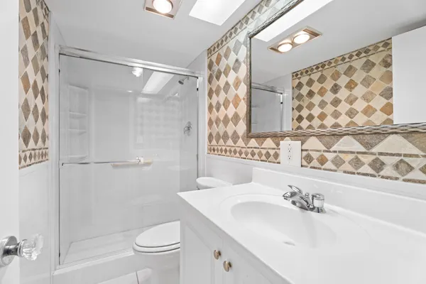 $375,000 | 50 Celestial Way, Unit 208, Juno Beach, FL 33408