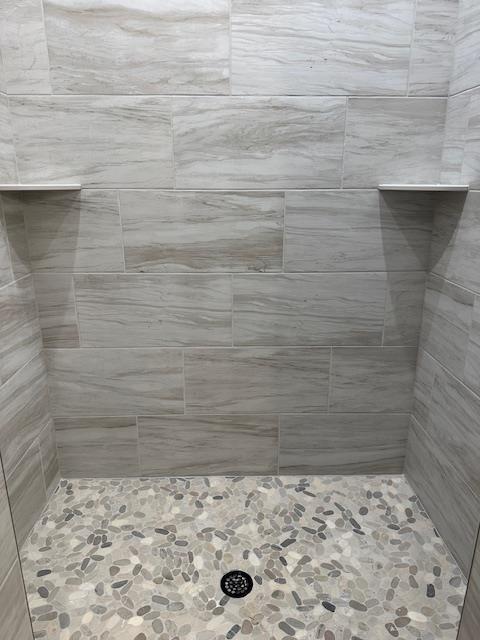 621 Wickland Way Colgate, WI 53017 - Photo 14 of 15 Primary shower