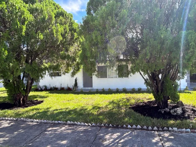 $530,000 | 4040 Northeast 4th Avenue, Deerfield Beach, FL 33064