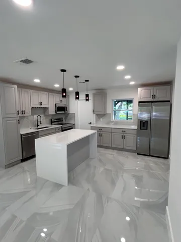 $530,000 | 4040 Northeast 4th Avenue, Deerfield Beach, FL 33064