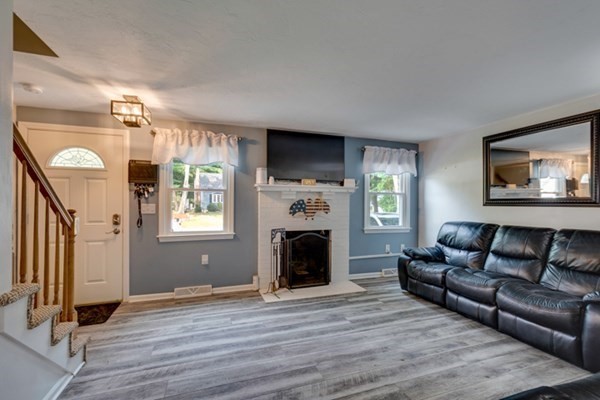 3 West Belcher Road, Unit B Foxboro, MA 02035 - Photo 2 of 23 Gallery Image 2