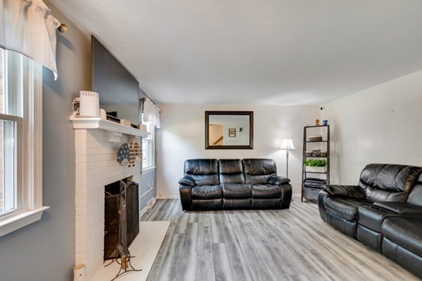 3 West Belcher Road, Unit B Foxboro, MA 02035 - Photo 4 of 23 Gallery Image 4