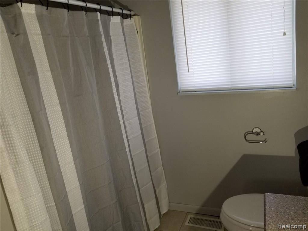 11125 Toma Road Pinckney, MI 48169 - Photo 17 of 23