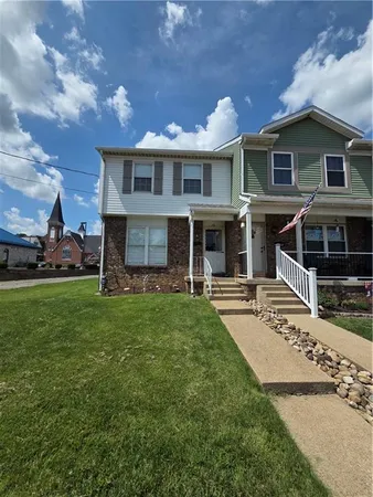 $1,375 | 111 East Pike Street, Canonsburg, PA 15317
