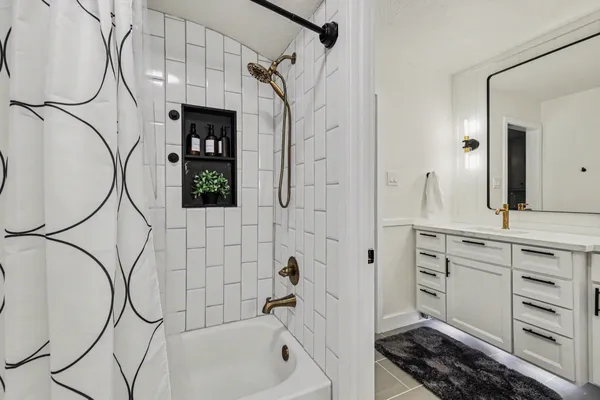 $1,130,000 | 27726 Tiverton Court, Spring, TX 77386