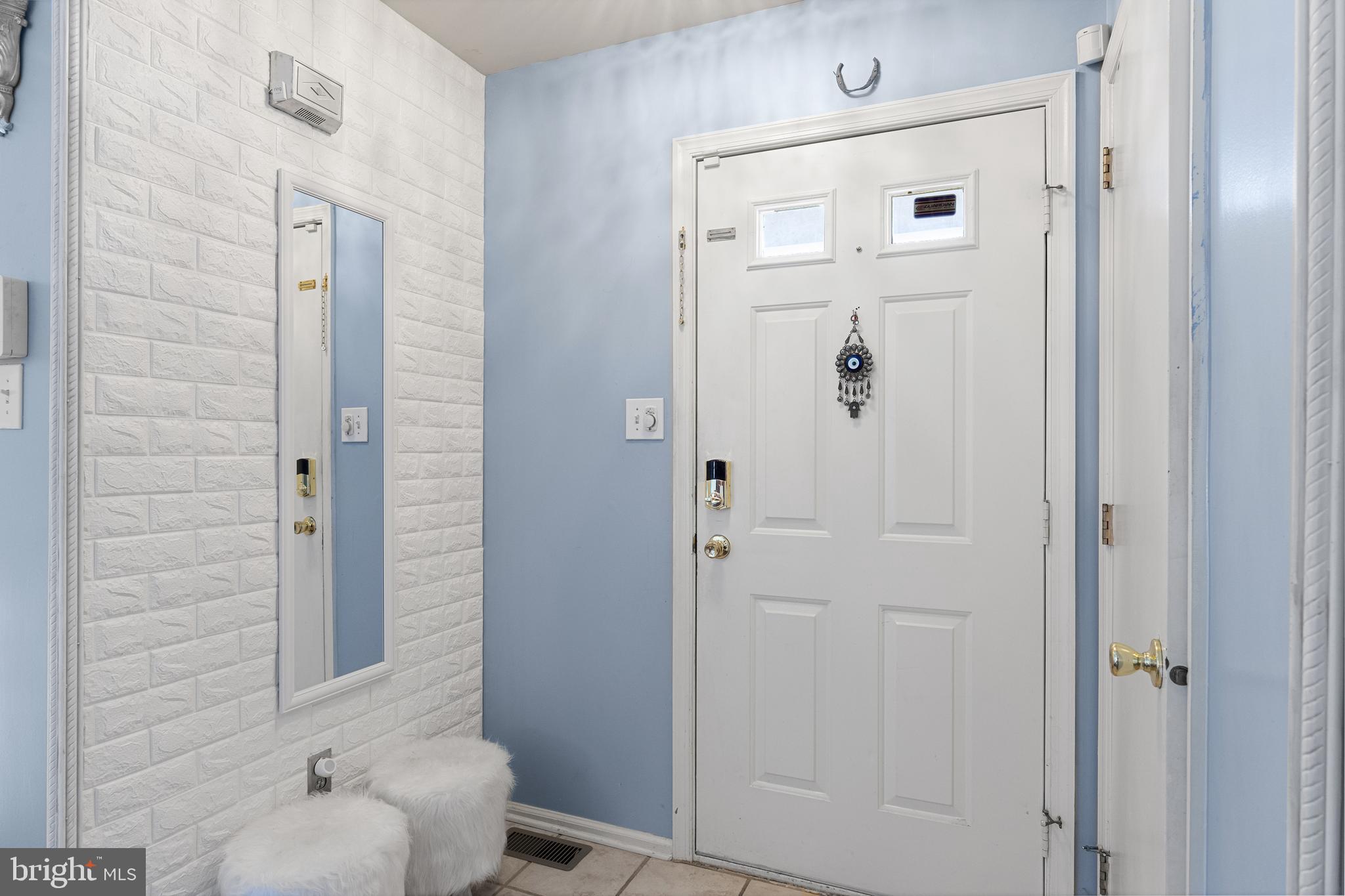 11 Duke Drive Sicklerville, NJ 08081 - Photo 4 of 31