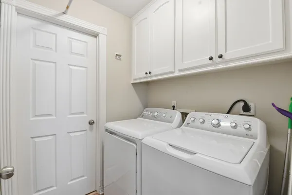 $2,100 | 43 Regency Point, Montgomery, TX 77356