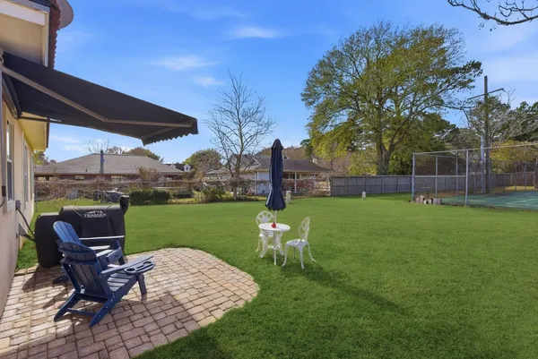 $2,100 | 43 Regency Point, Montgomery, TX 77356