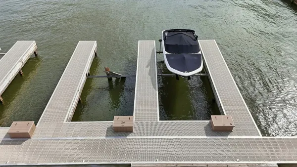 $2,100 | 43 Regency Point, Montgomery, TX 77356