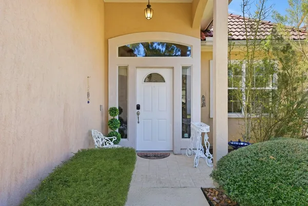 $2,100 | 43 Regency Point, Montgomery, TX 77356