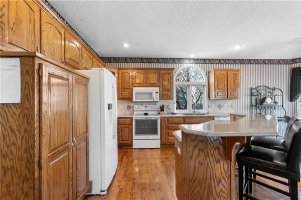 $565,000 | 13029 Bond Street, Overland Park, KS 66213