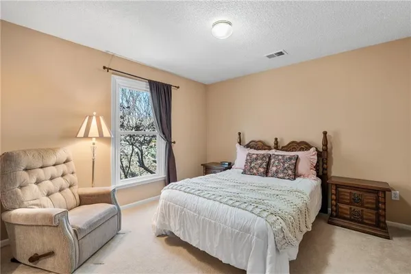 $565,000 | 13029 Bond Street, Overland Park, KS 66213