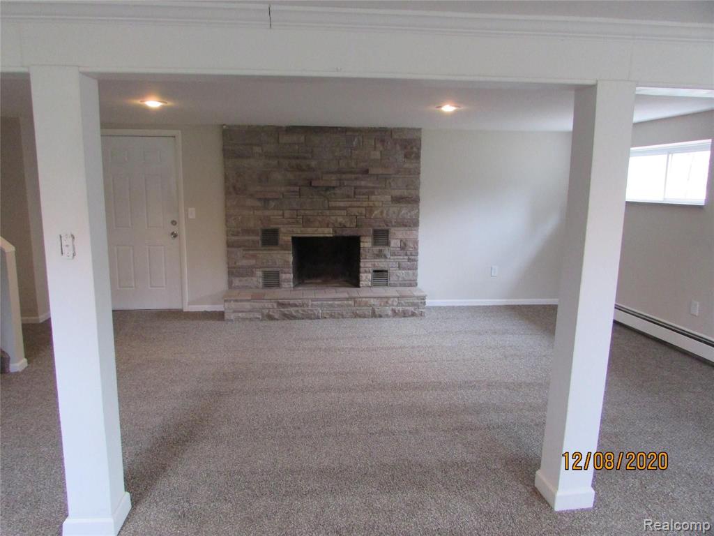 2101 Howe Road Burton, MI 48519 - Photo 26 of 38