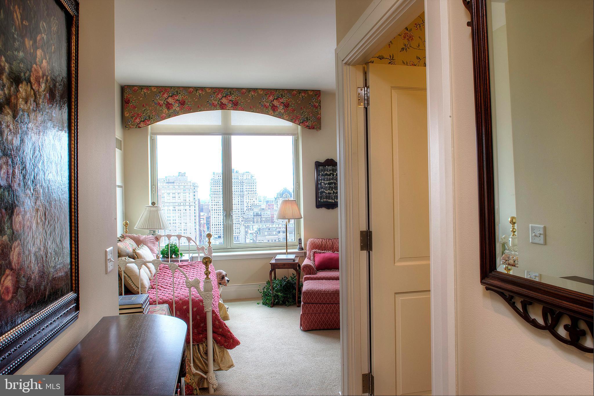 130 South 18th Street, Unit 2403 Philadelphia, PA 19103 - Photo 16 of 24