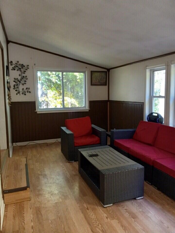 59443 Rogers Road Colon, MI 49040 - Photo 5 of 15 roger living 2