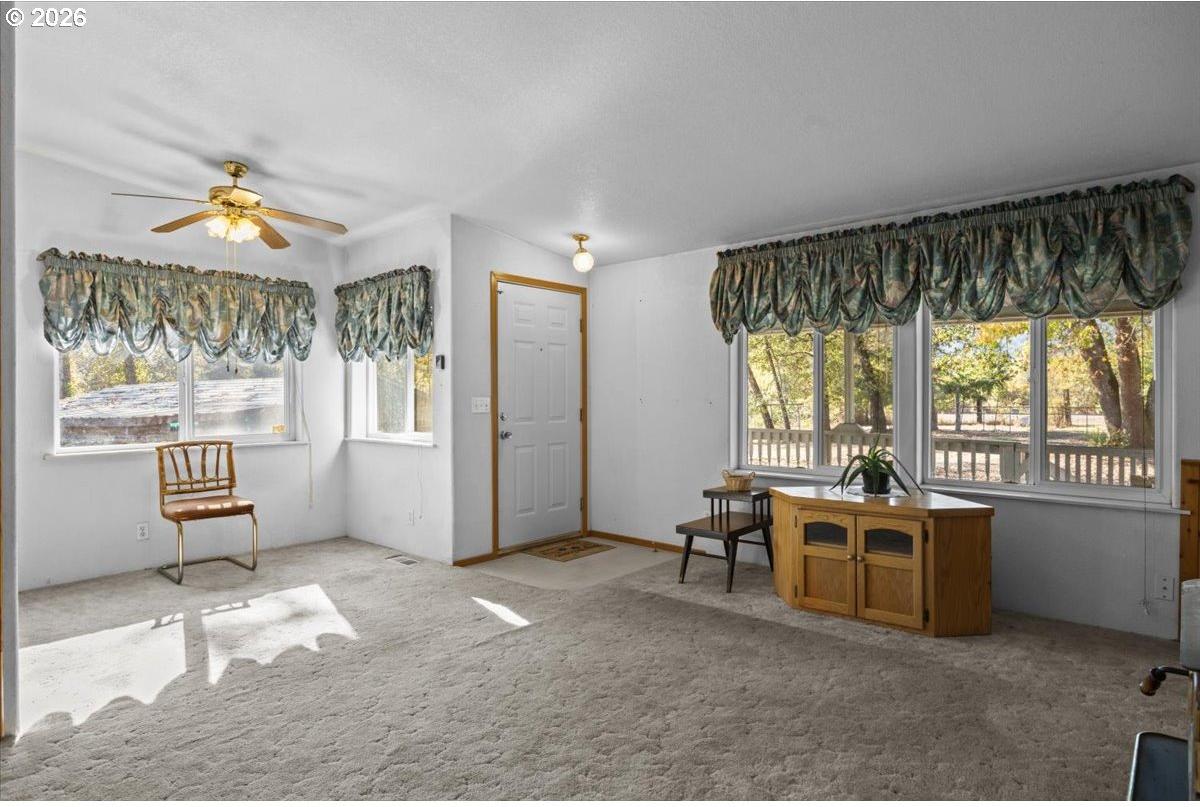 5300 Riddle Bypass Road Riddle, OR 97469 - Photo 5 of 39 Gallery Image 5