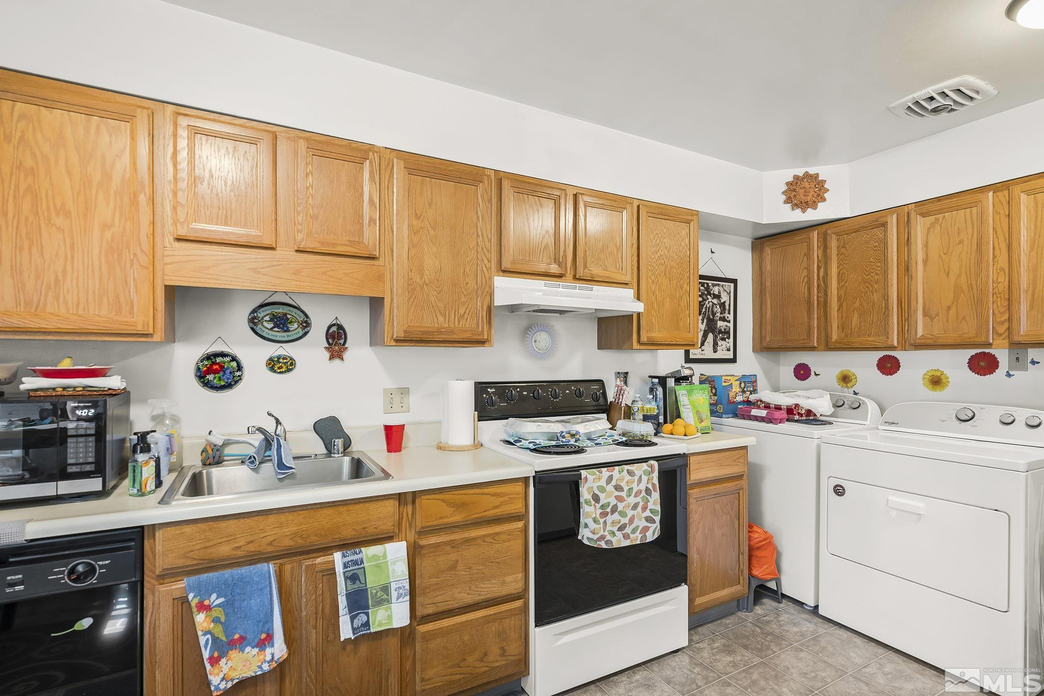 1210 Gordon Avenue Reno, NV 89509 - Photo 18 of 21 Photo 18