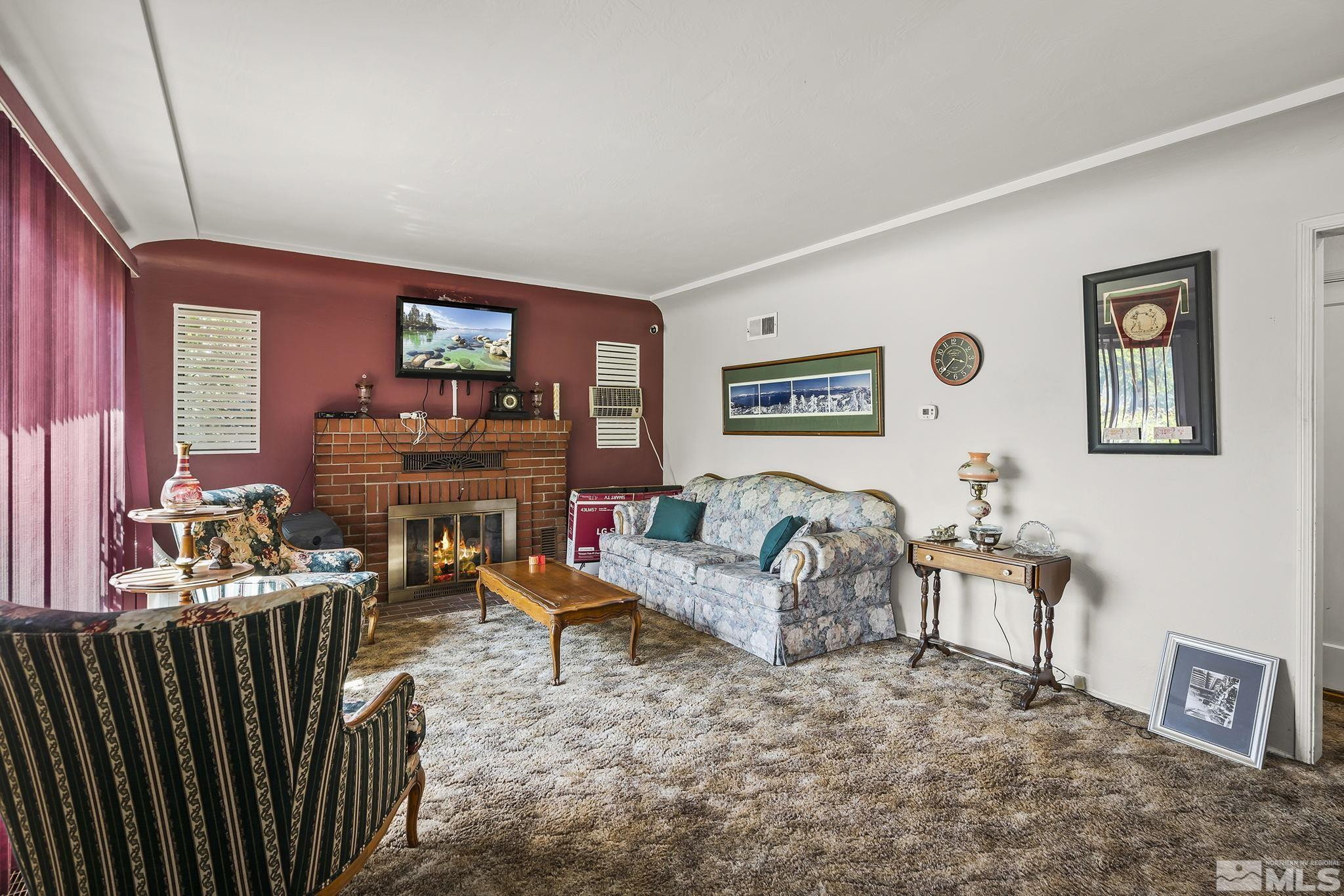 1210 Gordon Avenue Reno, NV 89509 - Photo 4 of 21 Photo 4