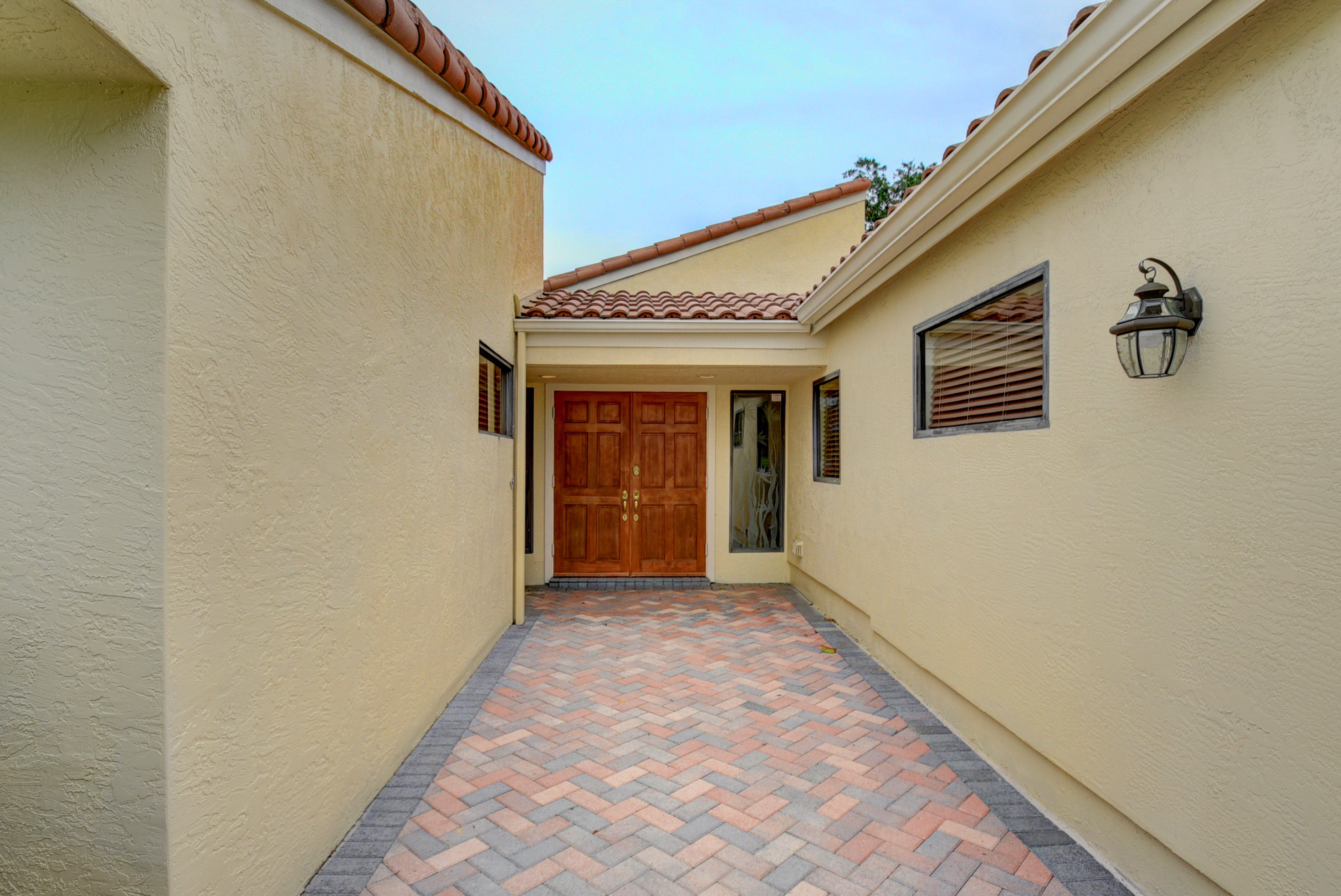7161 Woodbridge Circle Boca Raton, FL 33434 - Photo 4 of 86 FRONT ENTRANCE