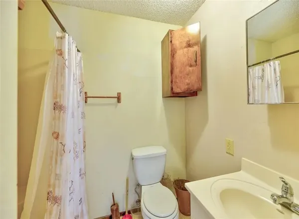 $259,900 | 31 Clearview, Point Blank, TX 77364