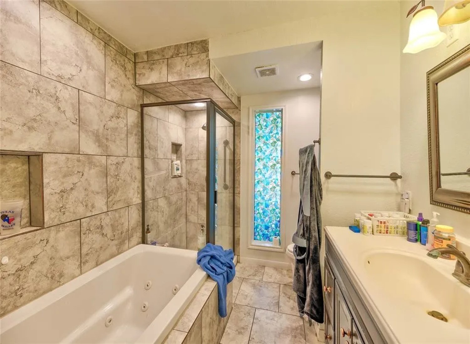 31 Clearview Point Blank, TX 77364 - Photo 16 of 24