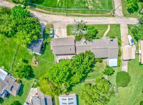 $259,900 | 31 Clearview, Point Blank, TX 77364