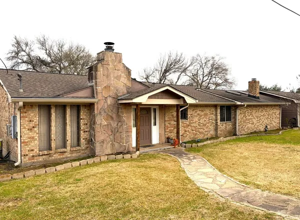 $259,900 | 31 Clearview, Point Blank, TX 77364