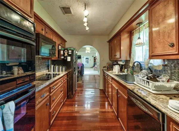 $259,900 | 31 Clearview, Point Blank, TX 77364