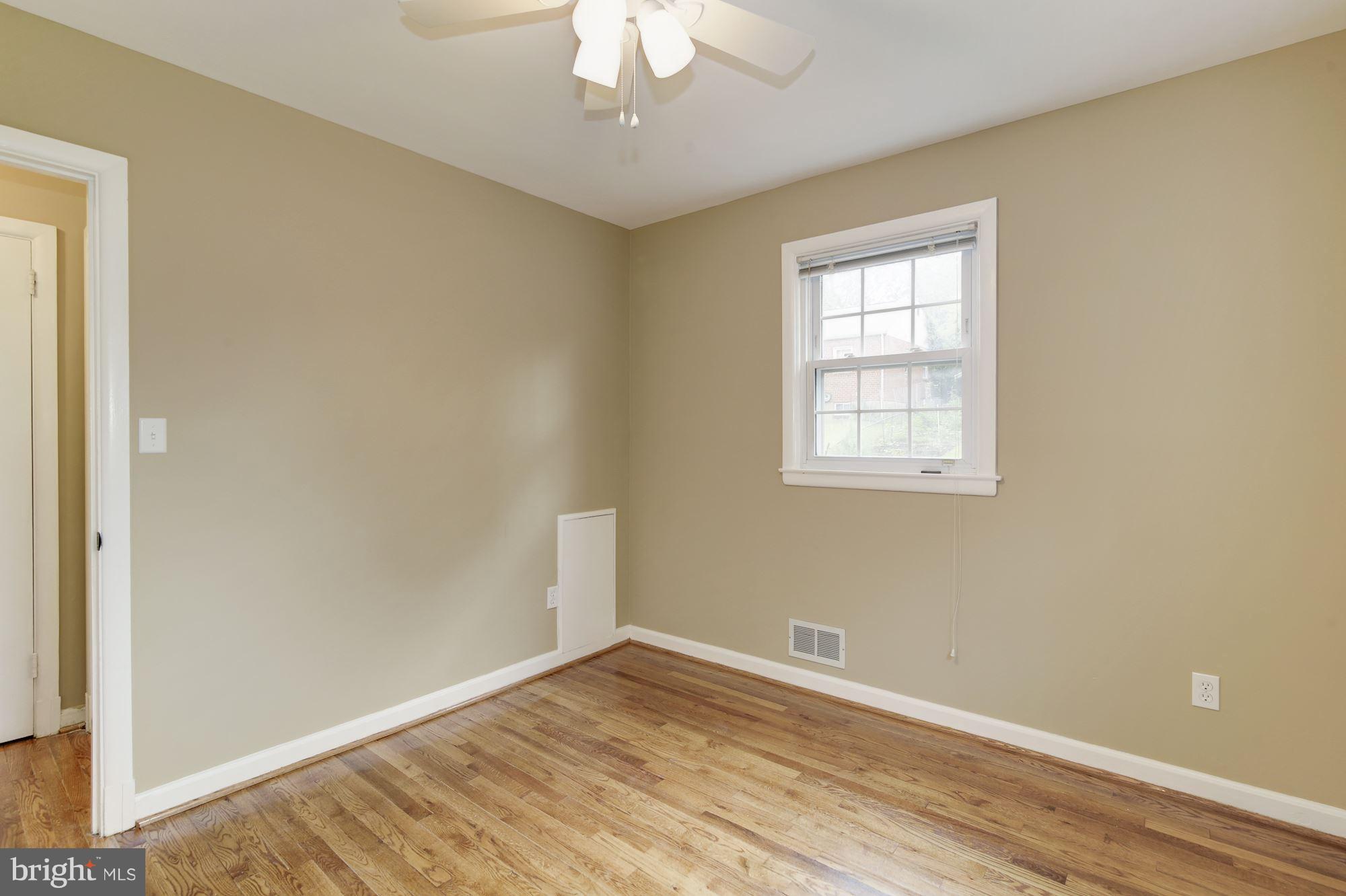 1501 Gridley Lane Silver Spring, MD 20902 - Photo 15 of 30 Bedroom