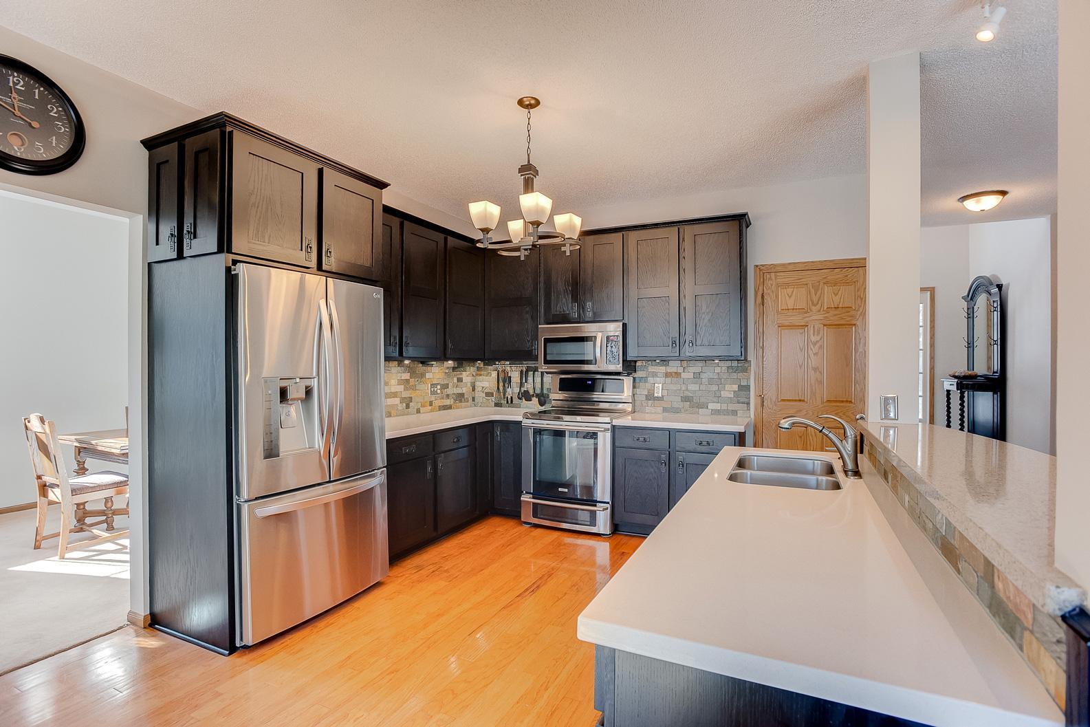 2498 Stockbridge Road Mendota Heights, MN 55120 - Photo 11 of 60 Gallery Image 11
