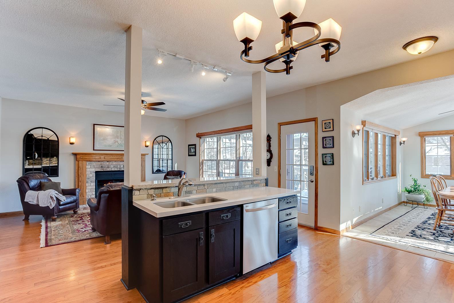 2498 Stockbridge Road Mendota Heights, MN 55120 - Photo 16 of 60 Gallery Image 16