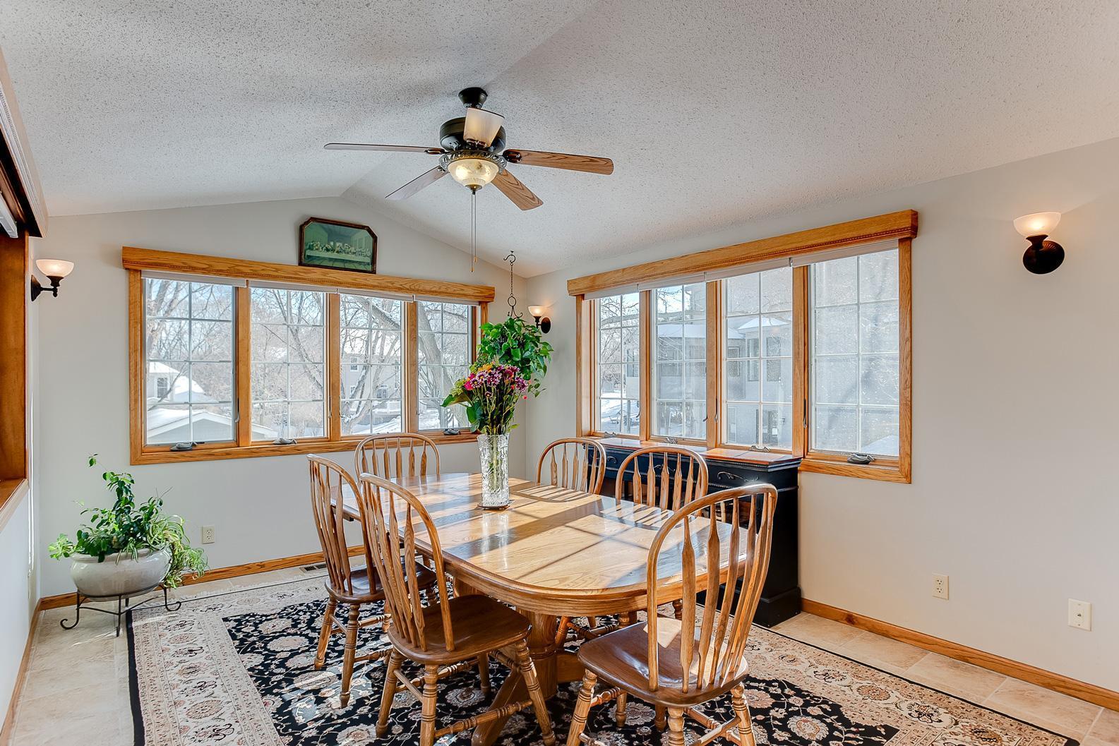 2498 Stockbridge Road Mendota Heights, MN 55120 - Photo 17 of 60 Gallery Image 17