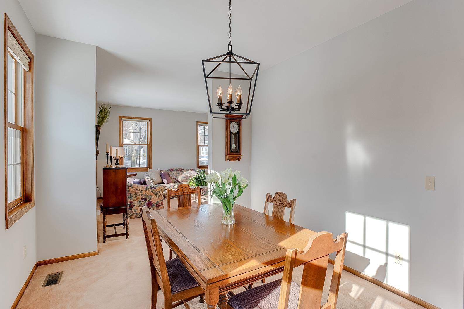 2498 Stockbridge Road Mendota Heights, MN 55120 - Photo 20 of 60 Gallery Image 20