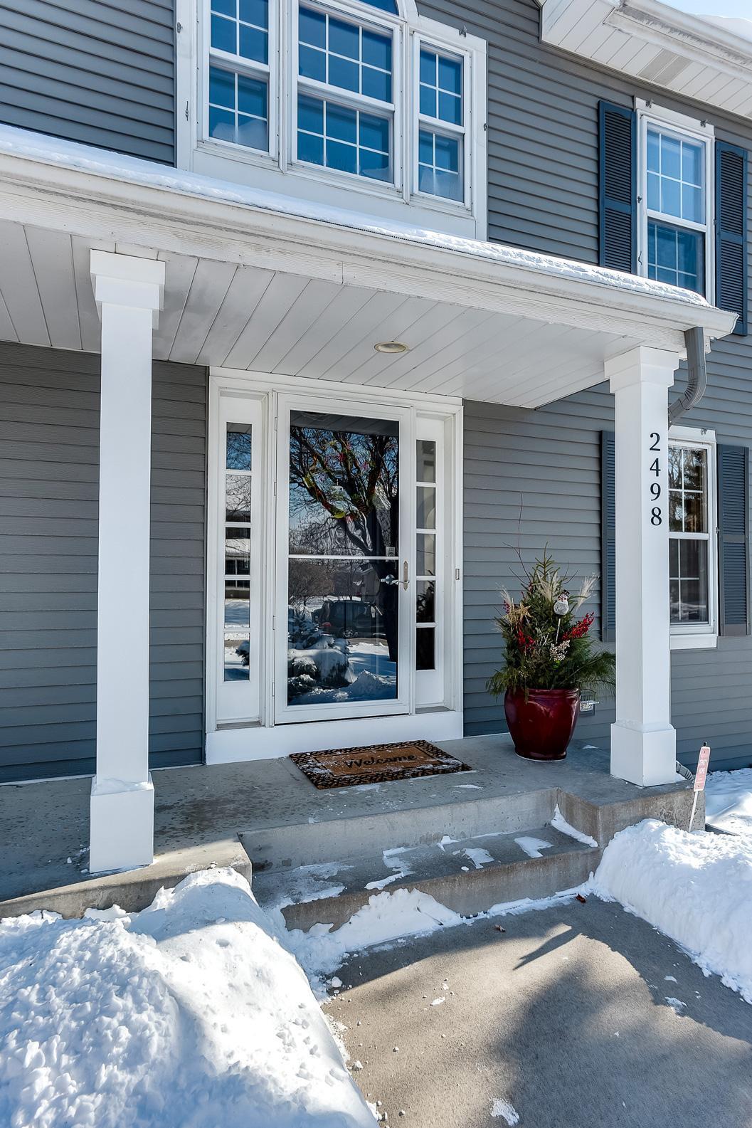 2498 Stockbridge Road Mendota Heights, MN 55120 - Photo 3 of 60 Gallery Image 3