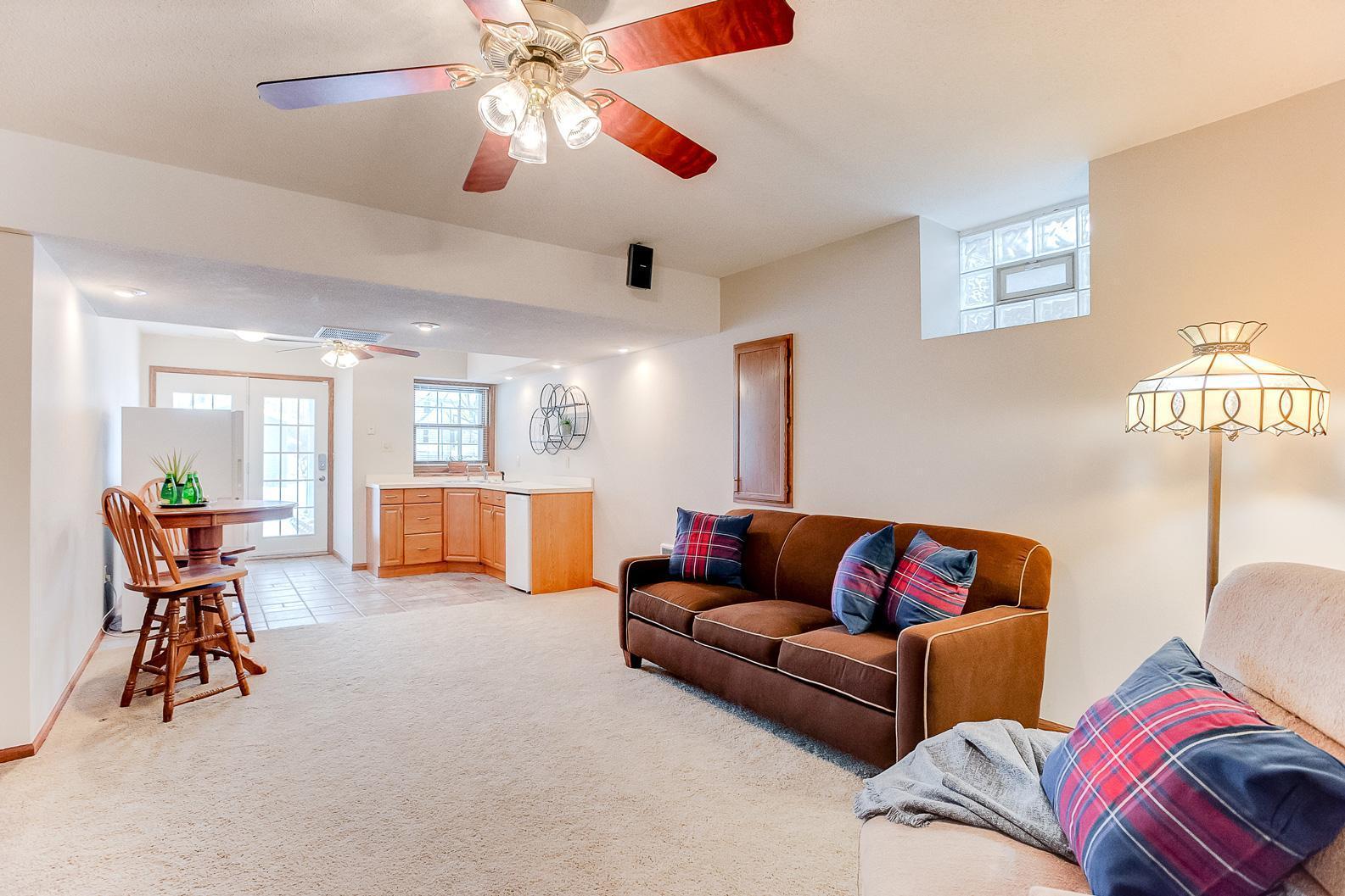2498 Stockbridge Road Mendota Heights, MN 55120 - Photo 33 of 60 Gallery Image 33