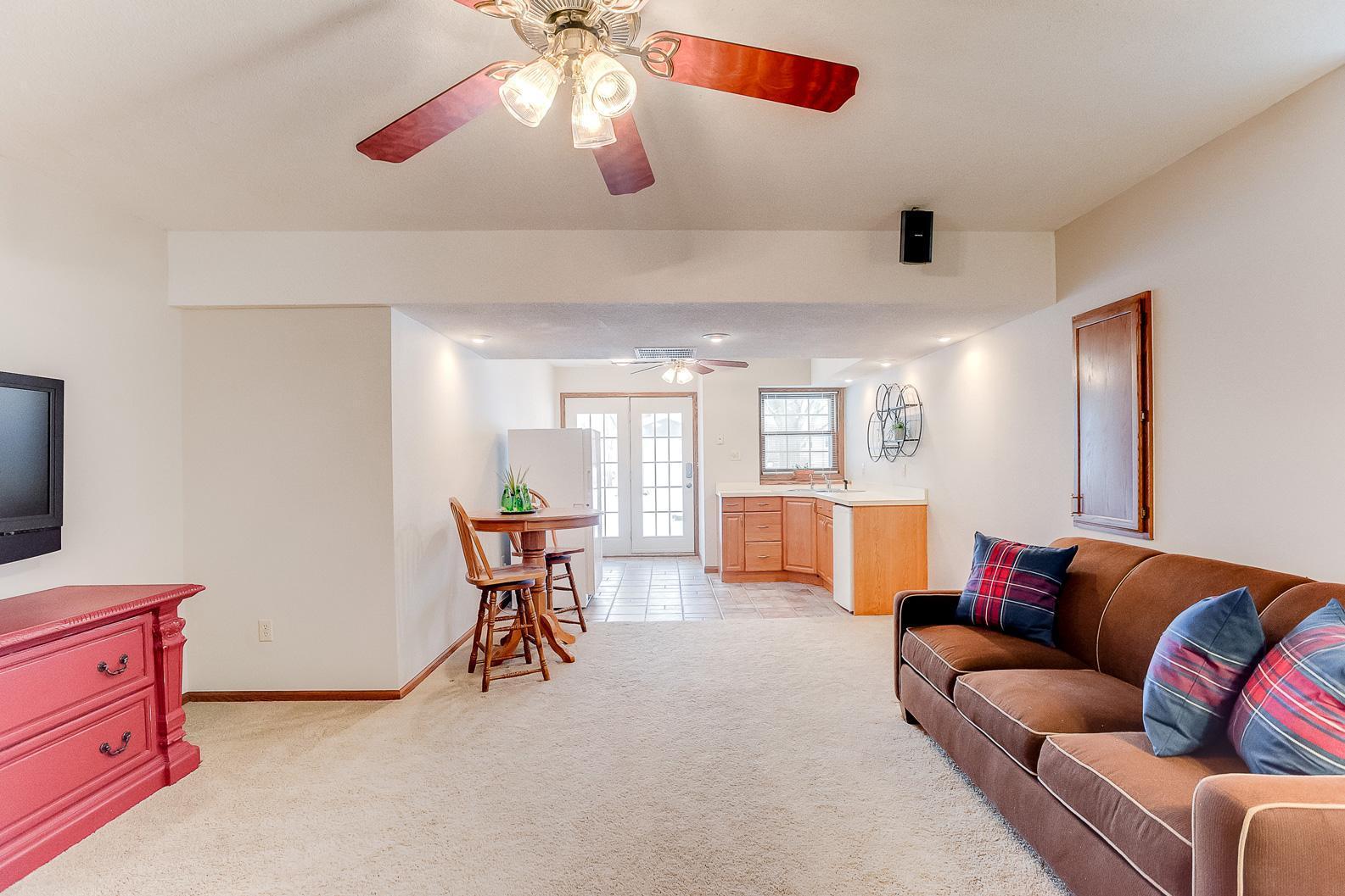 2498 Stockbridge Road Mendota Heights, MN 55120 - Photo 34 of 60 Gallery Image 34