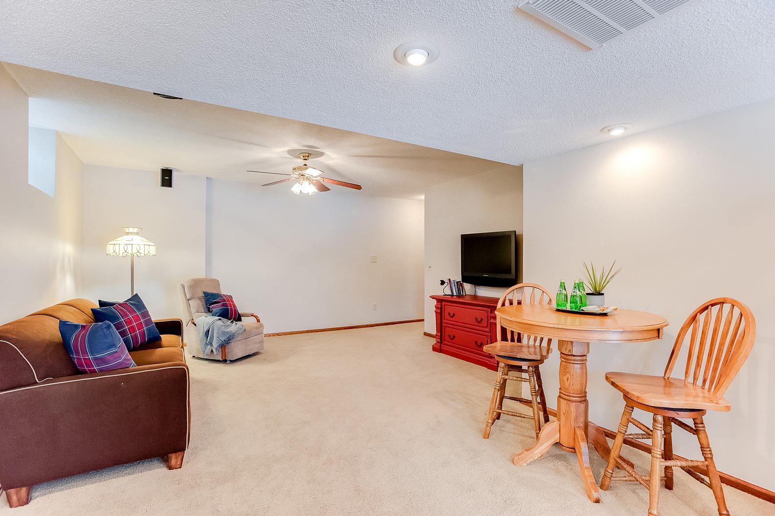 2498 Stockbridge Road Mendota Heights, MN 55120 - Photo 35 of 60 Gallery Image 35
