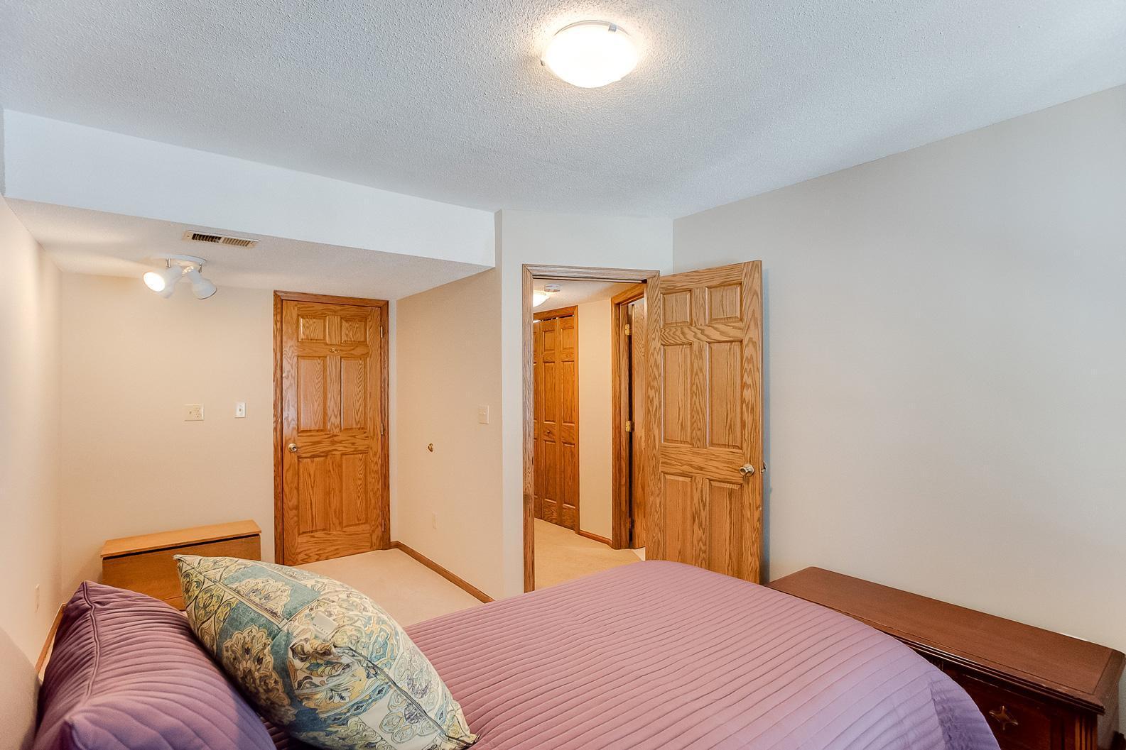 2498 Stockbridge Road Mendota Heights, MN 55120 - Photo 42 of 60 Gallery Image 42