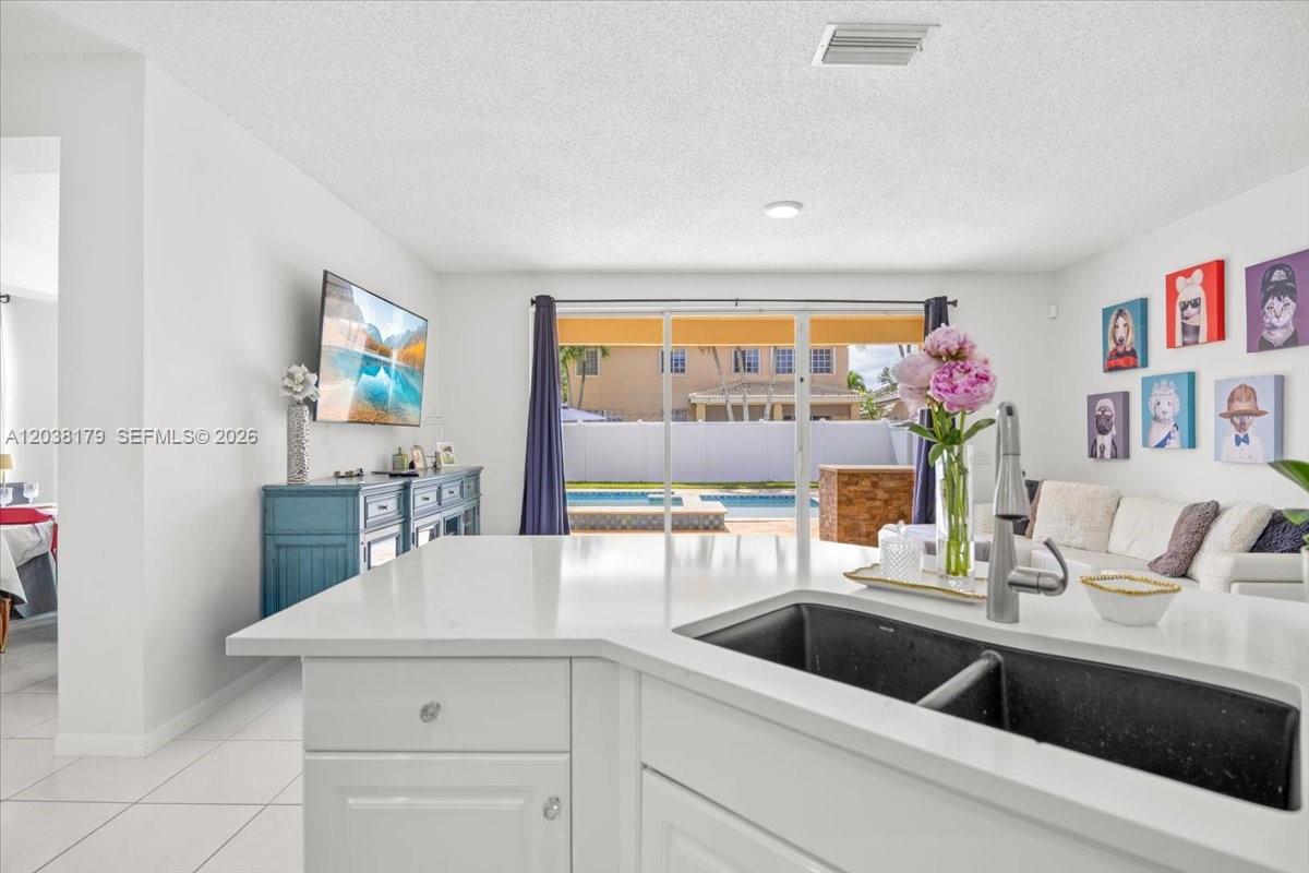 1099 Birchwood Road Weston, FL 33327 - Photo 21 of 59