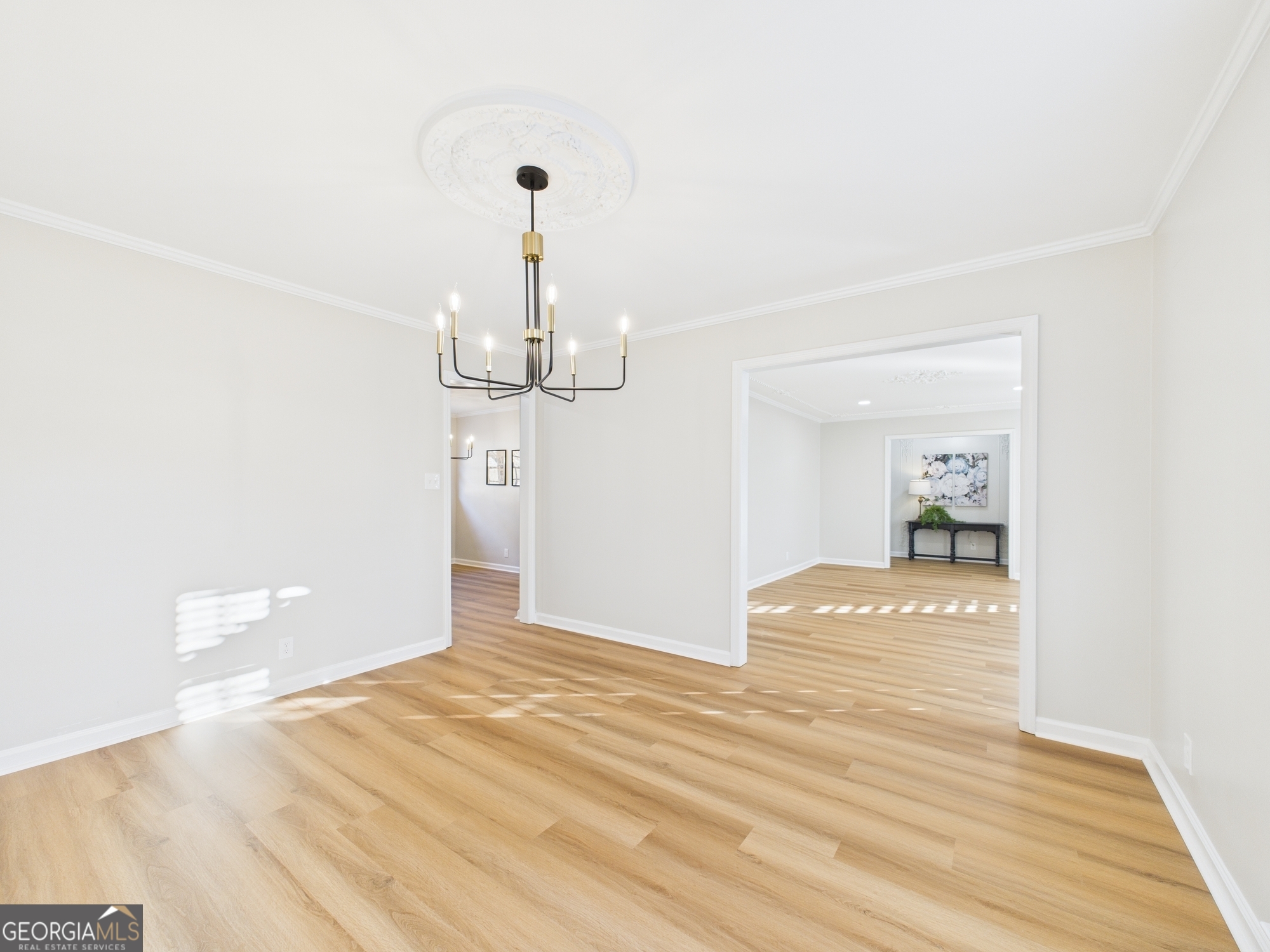 511 Pierce Avenue Macon, GA 31204 - Photo 26 of 57 a view of empty room and wooden floor
