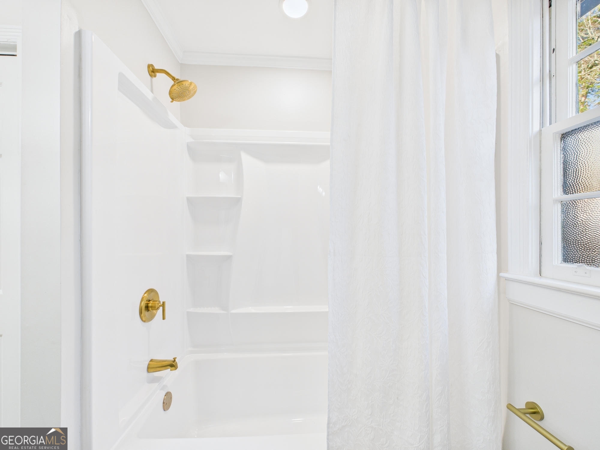 511 Pierce Avenue Macon, GA 31204 - Photo 39 of 57 a view of washer and dryer