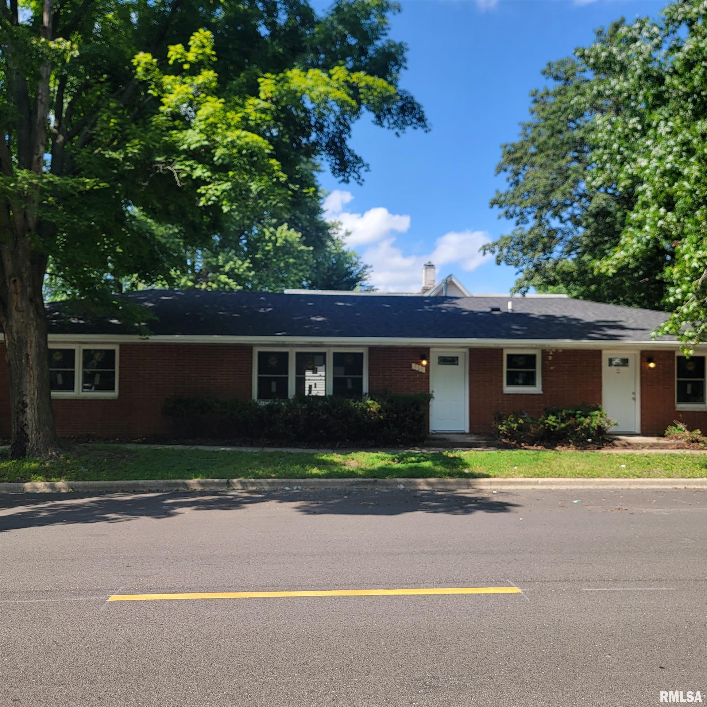 725 East Spruce Street Springfield, IL 62703 - Photo 2 of 18 Gallery Image 2