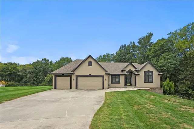 $625,000 | 14415 Northeast 146th Terrace, Kearney, MO 64060