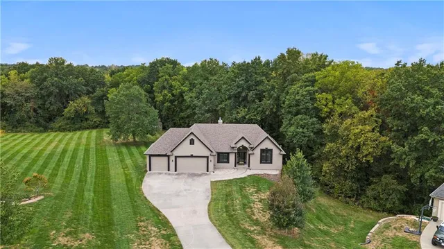 $625,000 | 14415 Northeast 146th Terrace, Kearney, MO 64060